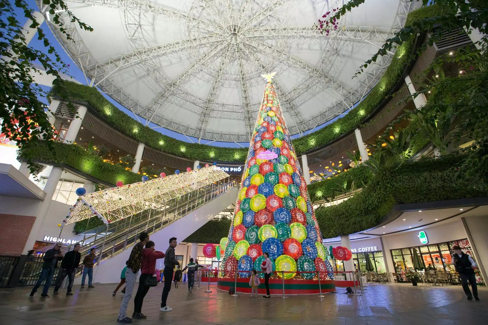 Noel tại Aeon Mall Long Biên