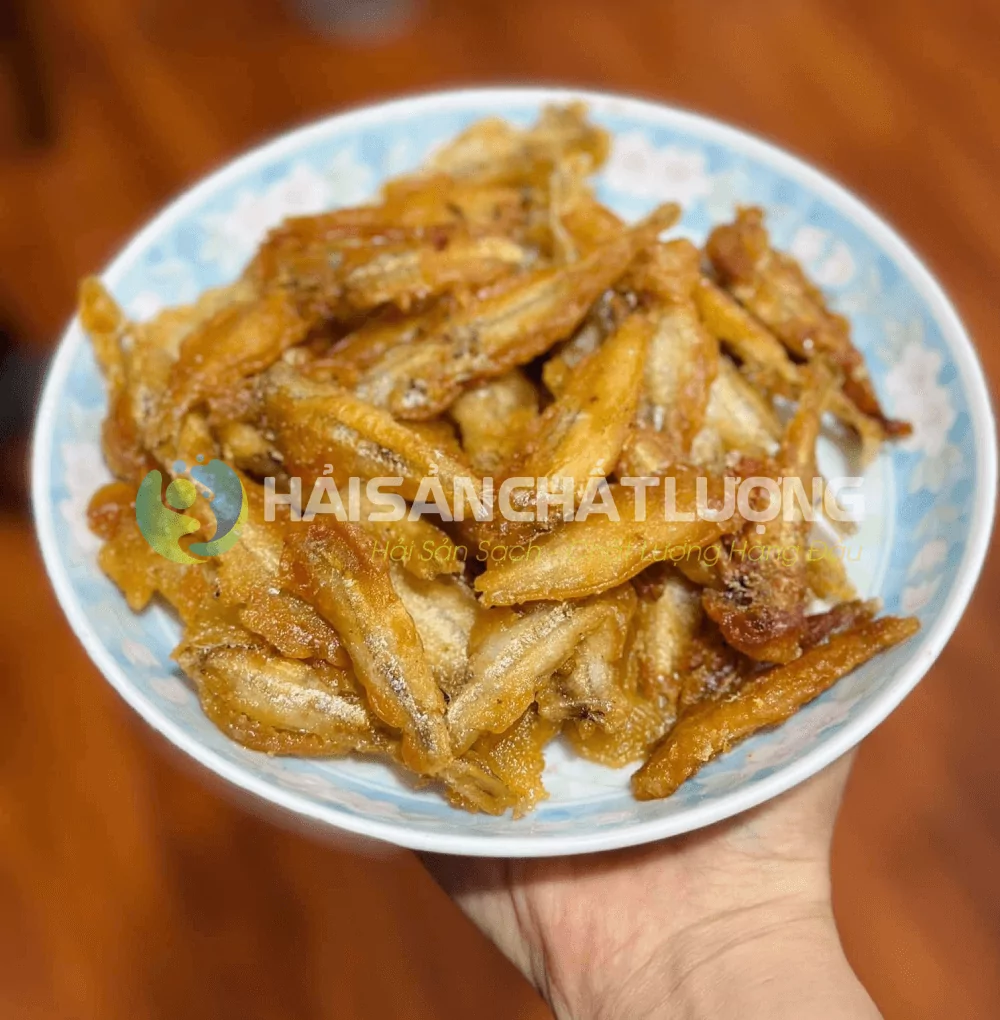 Cá cơm chiên giòn