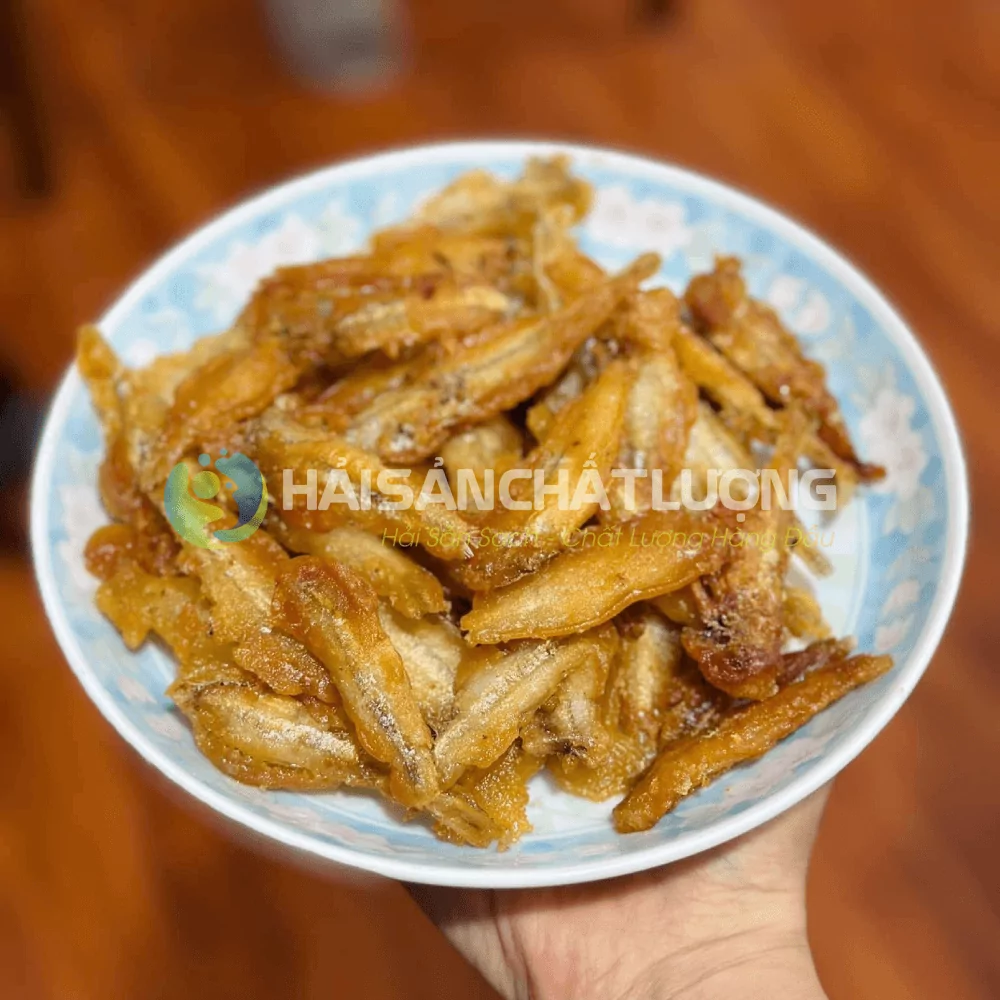 Cá cơm tươi chiên giòn Cá cơm tươi chiên giòn