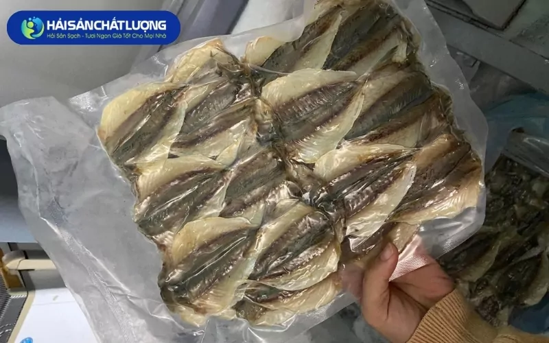 Cá chỉ vàng khô
