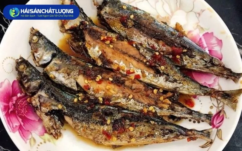 Cá Nục Suôn Chiên Nước Mắm